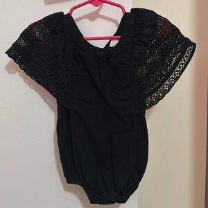 Lace sleeve bubble 🖤